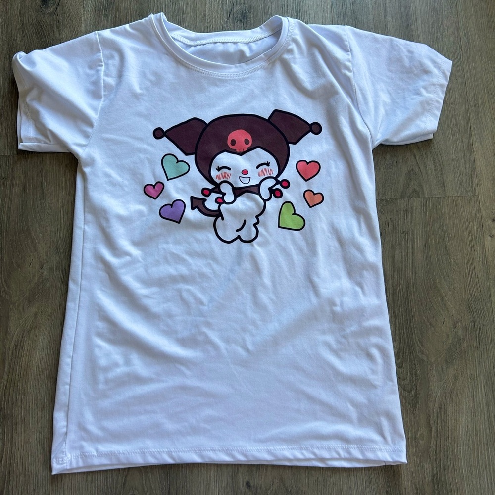 Size M White T-shirt w. Kuromi
